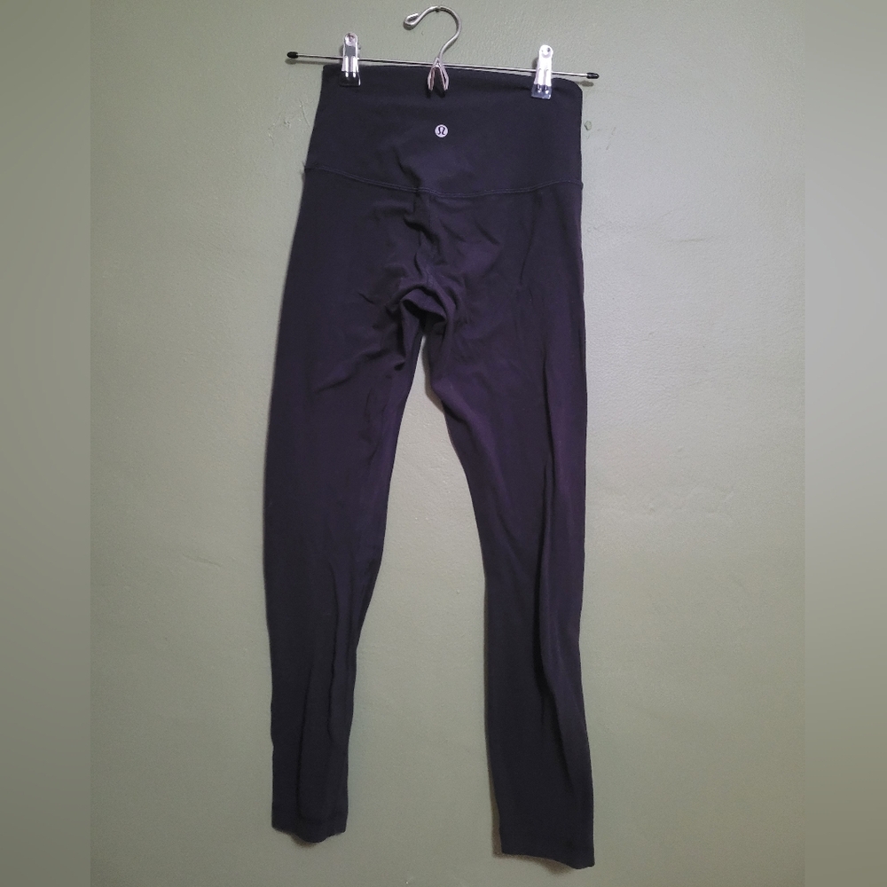 Lululemon High-Waisted Leggings – Black – Size S